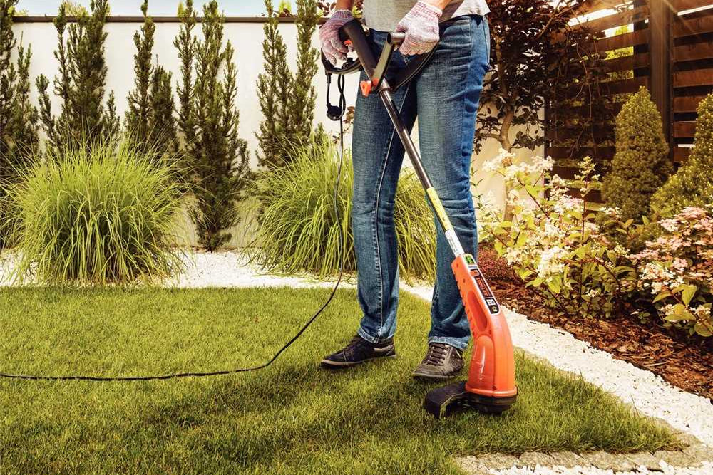 Aparador de Grama Elétrico Tramontina AP1500T com Acabamento Profissional