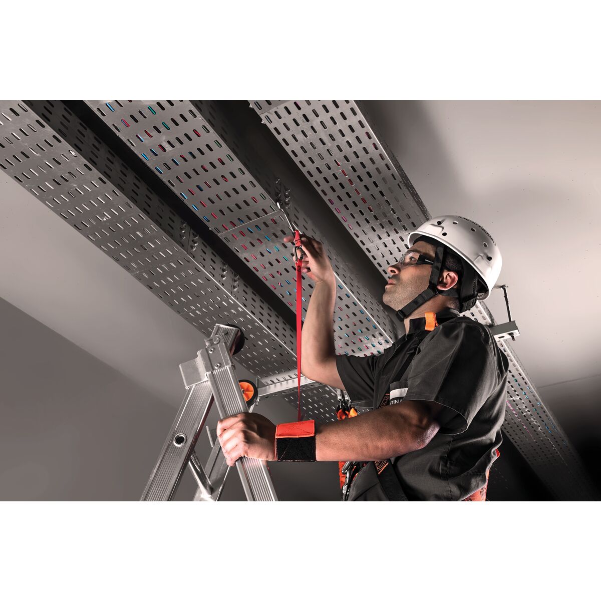 27229c1f3ced3a9a6bd4893f445f426c