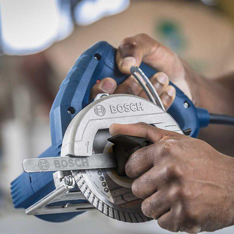 Serra Marmore Profissional 125mm Titan GDC-150 Bosch